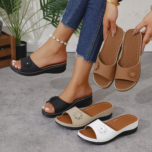 Damen komfortable Plattform-Pantolette mit floralem Detail EB