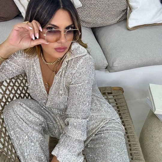 Damen Glitzerndes Lounge-Set mit langärmliger Bluse und weiten Hosen EB