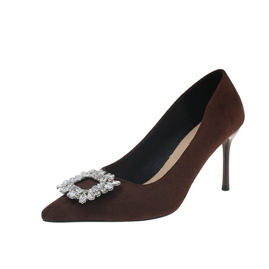 Damen elegante Pumps mit funkelndem Schmuckdetail EB