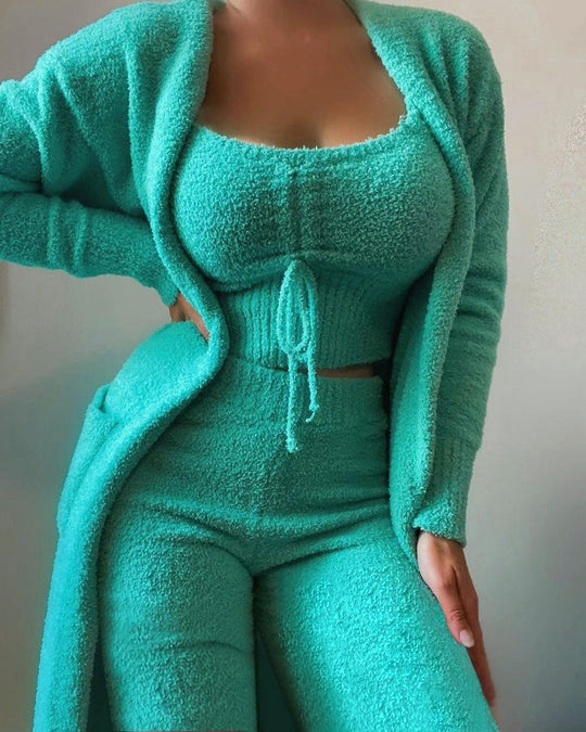 Damen nan luxuriöses Teddy-Fleece Lounge-Set mit Longcardigan, gerafftem Cropped-Bustier und Highwaist-Hose EB
