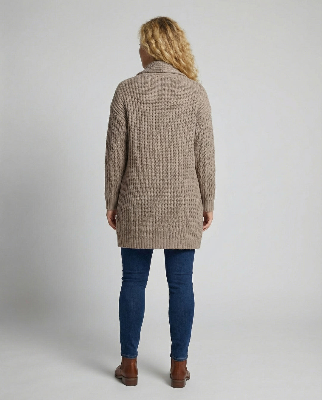 Damen Strickjacke mit offenen Kanten und lässigem Schnitt EB