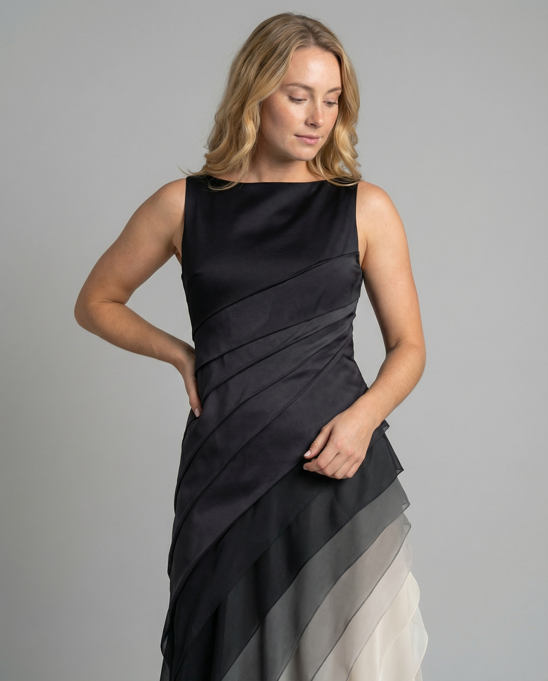 Damen Elegantes Kleid mit Figurbetonendem Schnitt & Ombre-Farbe | EB