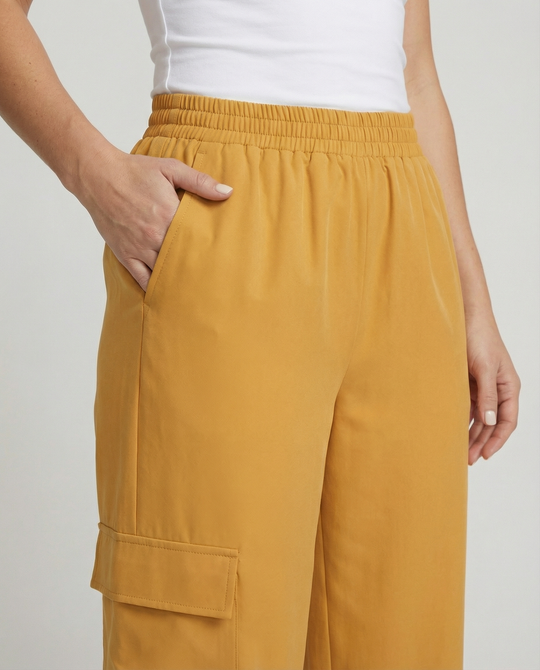 Damen Cargo-Hose mit weitem Schnitt und praktischen Taschen EB