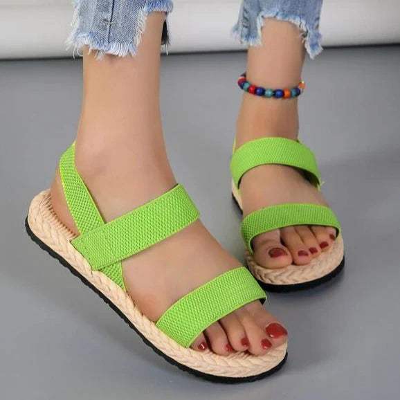 EB | Stilvolle Gewebte Sandalen