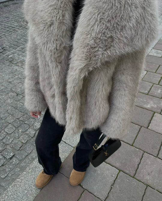 EB | Felljacke - Kunstfell - Voluminös und Weich - Offene Front - Elegantes Statementstück