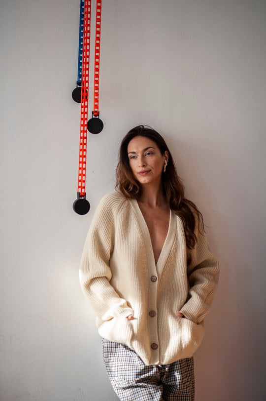 EB | Luxuriöser Cardigan Aus Merinowolle