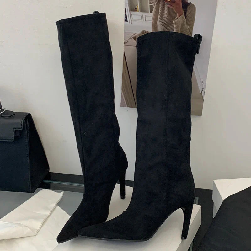 EB | Spitz zulaufende Kniehohe Stiefel für Damen – Schick & Stilvoll