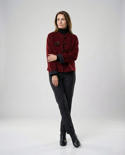 Elegante Kurzjacke im Mandarin-Stil mit Knebelverschlüssen und kontrastumschlag EB
