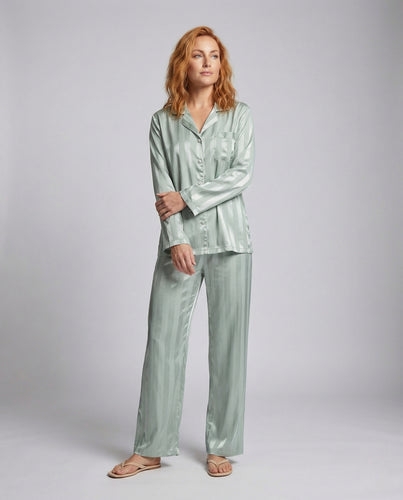 Damen Seiden Pyjama Set mit Lockerem Schnitt & Glänzender Optik | EB