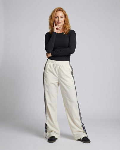 Damen weite Trackhose mit Schnürsaum