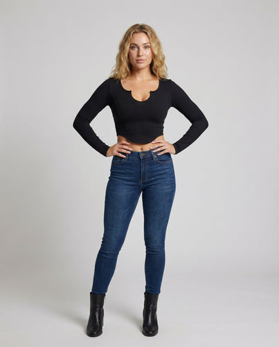 Damen tailliertes Cropped-Shirt mit Wellenkante