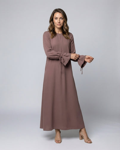 Damen fließendes Maxikleid mit Rüschenmanschetten