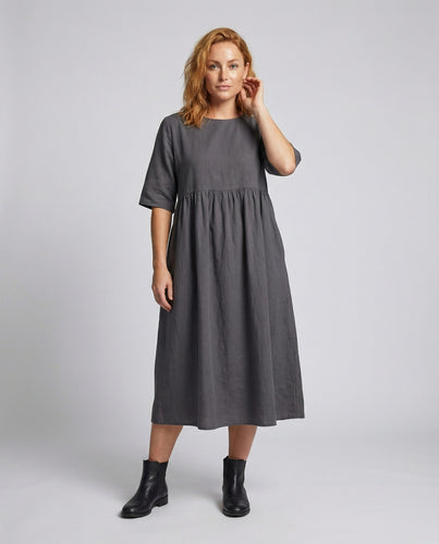 Damen Maxikleid in Leinenoptik mit Quadratausschnitt