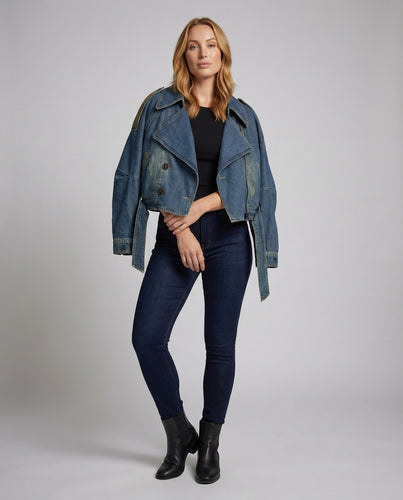 Damen Oversize-Denimjacke Verkürzt Revers Gürtel