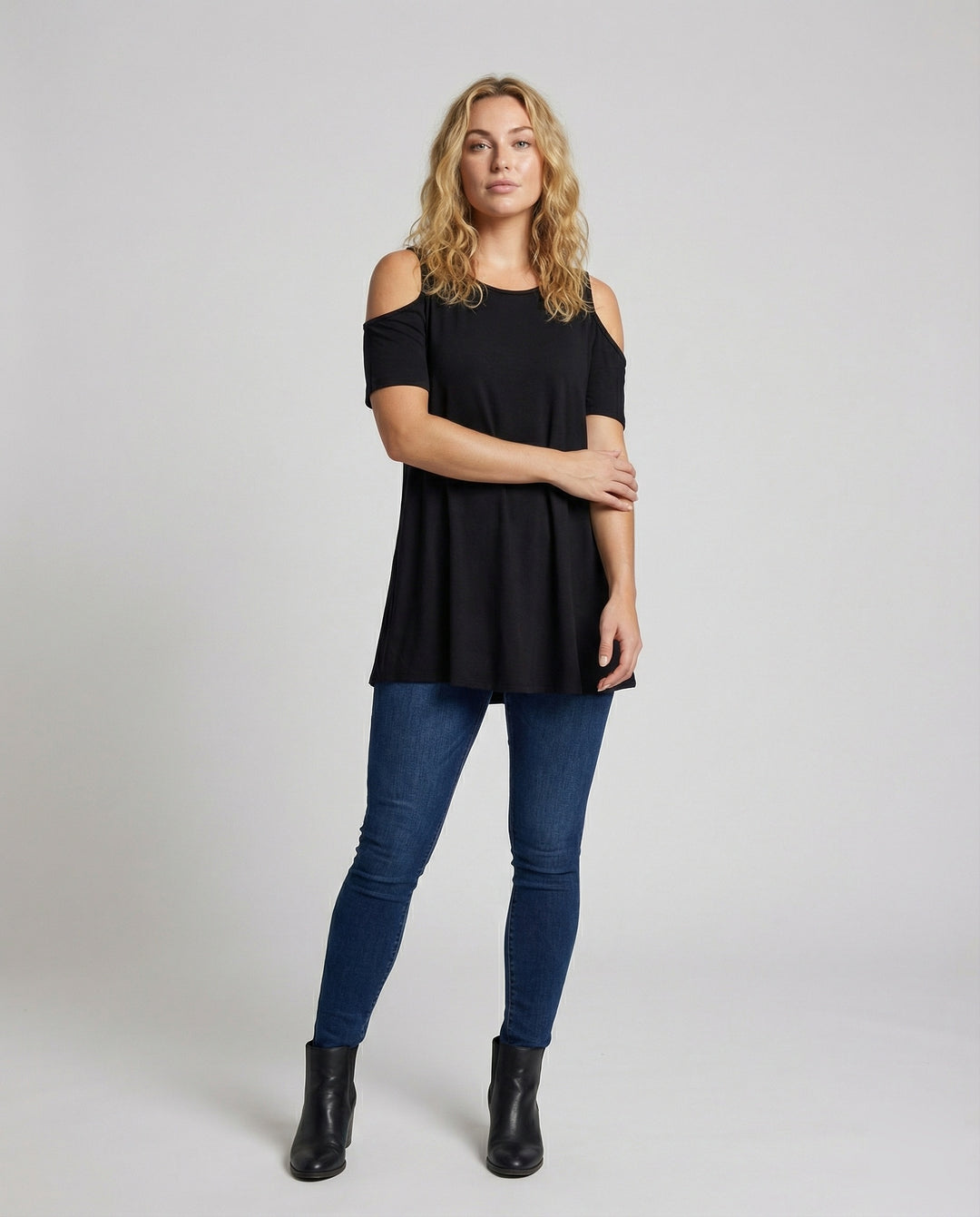 Product 15566611480906 - full_body_front