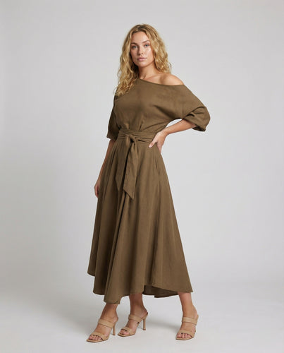 Damen nan asymmetrisches schulterfreies Midikleid mit Taillengürtel, dreiviertelärmeln und Eingrifftaschen EB
