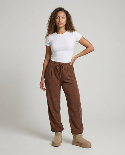 Damen nan extraweite Cordhose im entspannten Wohlfühlstil mit elastischem Tunnelzugbund und Eingrifftaschen EB