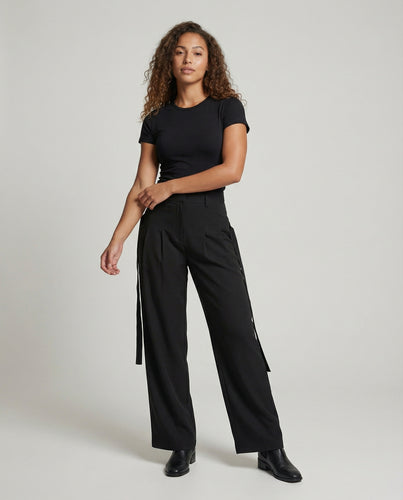 Damen nan hochgeschnittene Bundfaltenhose mit weitem Bein und seitlichem Zierband EB