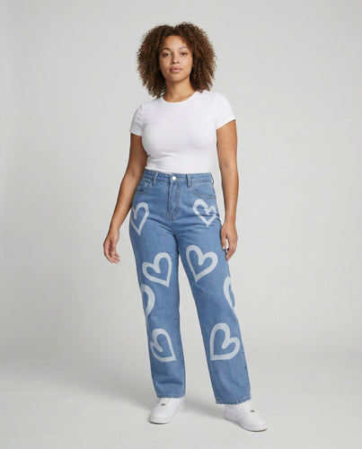Damen nan hochgeschnittene Jeans mit geradem Bein und Allover-Herzmuster, klassischem Taschenaufbau EB