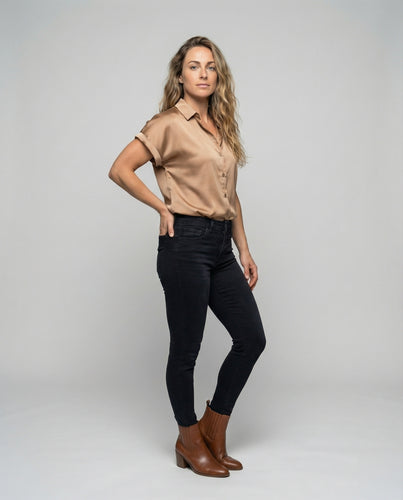 Damen nan leger geschnittene Satin-Hemdbluse mit umgeschlagenen Kurzärmeln EB