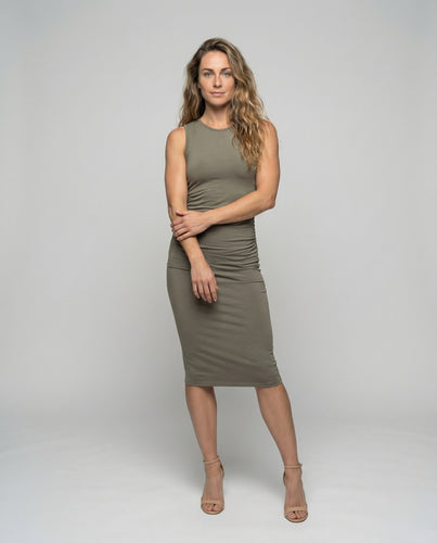 Damen nan schlankes Midikleid mit taillierender Seitenraffung und weichem Stretch-Jersey EB