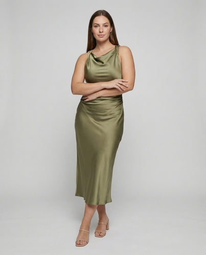 Damen nan schrägfallendes Satin-Maxikleid mit drapiertem Wasserfall-Ausschnitt und taillierter Seitenraffung EB