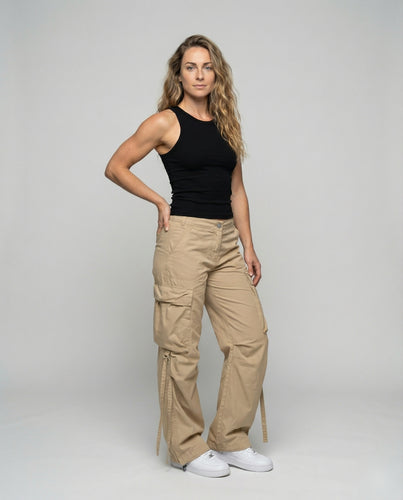 Damen nan Utility-Cargo-Hose mit hohem Bund, verstellbaren Beinöffnungen und aufgesetzten Klappentaschen EB