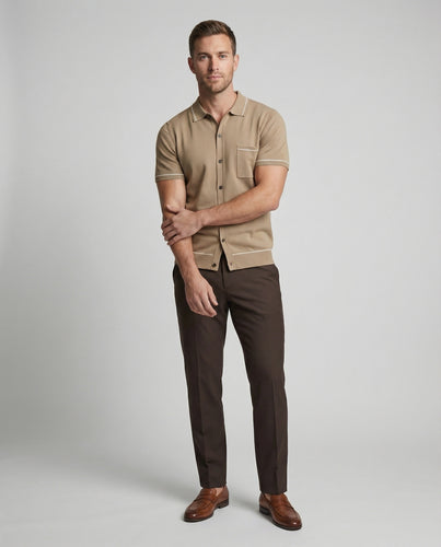 Herren nan feinstrick-Poloshirt mit durchgehender Knopfleiste, Brusttasche und Kontrastpaspel EB
