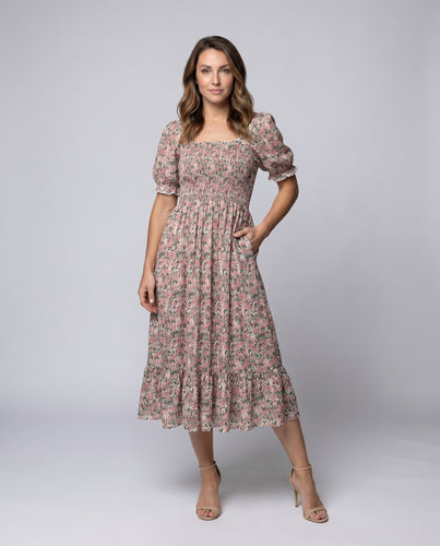 Damen Empire-Maxikleid Smokmieder Stufenvolant Puffärmel