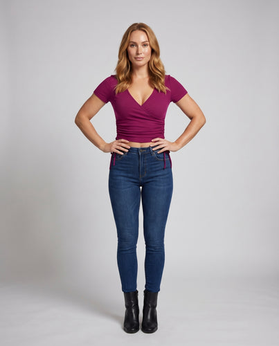 Damen cropped Oberteil mit tiefem V-Ausschnitt und dekorativen Kordelzügen