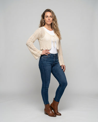 Damen Strickjacke mit raffiniertem Bindeband und weiten Ärmeln
