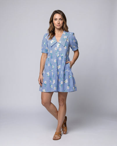 Damen verspieltes Kurzarm-Kleid mit fröhlichem Blumenmuster und komfortablem Schnitt