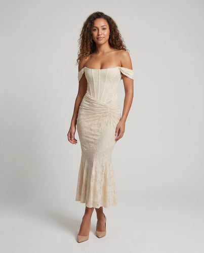 Damen Elegantes Maxikleid mit raffiniertem Spitzenfutter EB