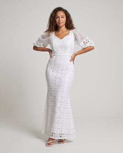 Damen Elegantes Maxikleid mit romantischen Spitzenärmel und figurbetontem Schnitt EB