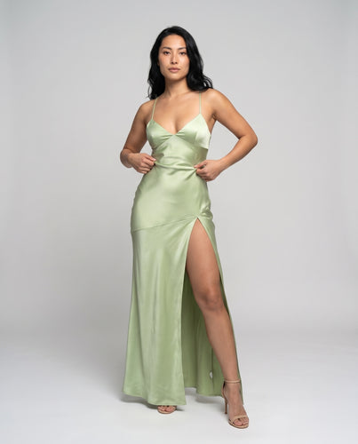 Damen Elegantes Maxikleid mit verführerischem Spaghetti-Trägerdesign und seitlichem Schlitz EB