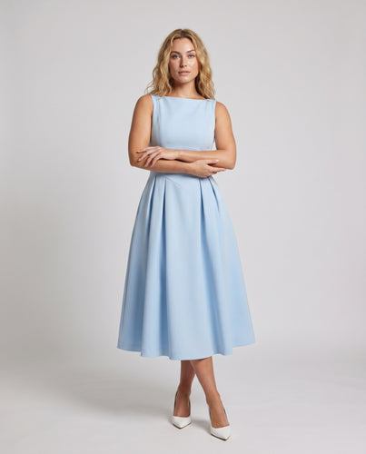Damen Etuikleid mit weit schwingendem Rock und elegantem Ausschnitt EB
