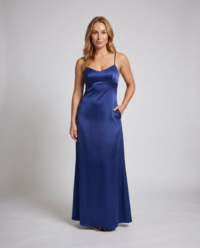 Damen figurbetontes Abendkleid mit Spaghettiträgern und elegantem Drapé EB
