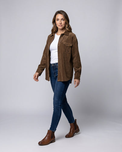 Damen Cordbluse mit praktischer Brusttasche und modernem Schnitt