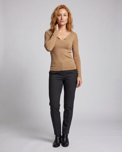 Damen elegantes Strickoberteil mit V-Ausschnitt und figurschmeichelndem Schnitt