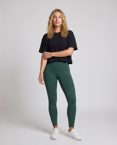 Damen lässiges cropped T-Shirt mit überschnittenen Schultern