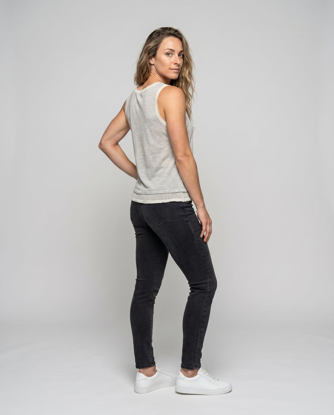 Product 15611878211914 - full_body_front