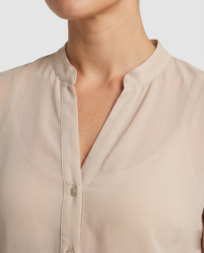 Damen luftige Langarmbluse mit Knopfleiste und eleganten Details