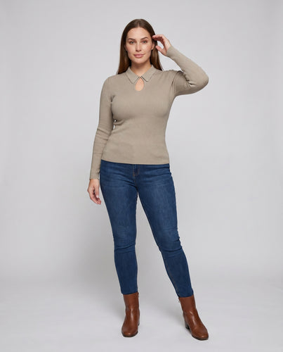 Damen modisches Strickoberteil mit Schlüssel-Ausschnitt und Kragen