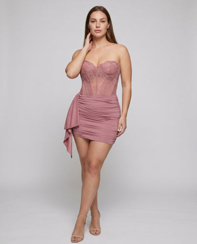 Damen elegantes Kleid mit transparenten Spitzenakzenten und raffinierter Drapierung EB