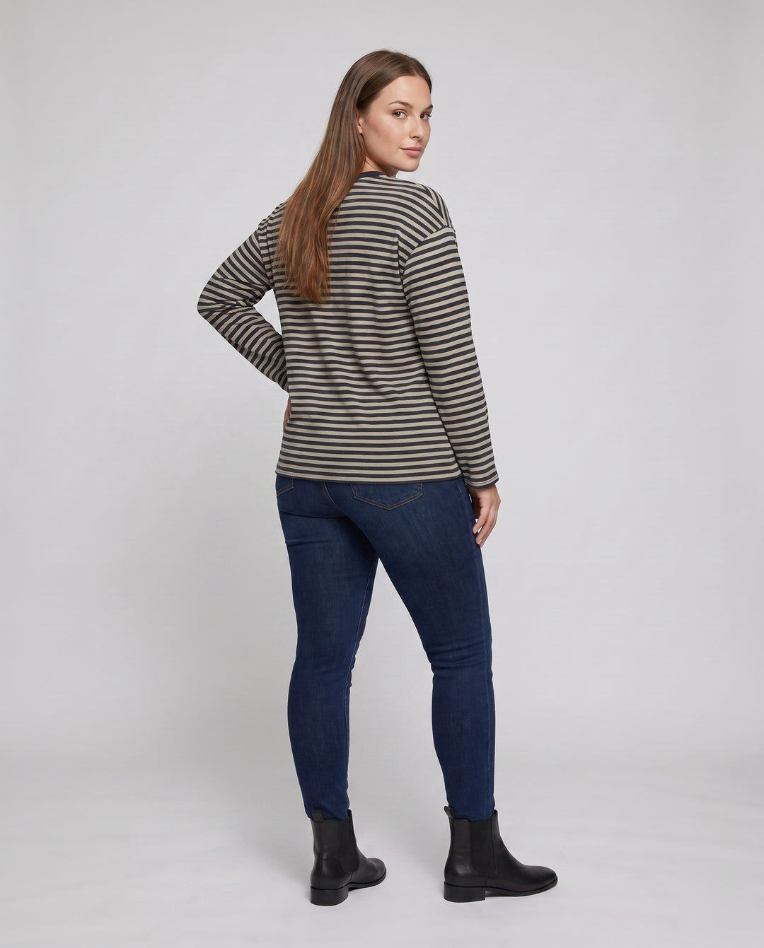 Product 15613795270986 - back_view