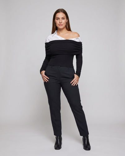 Damen schulterfreies Oberteil mit innovativem Shirt-Kragen und Drapierung EB