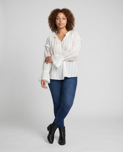 Damen Bluse mit Rüschendetails und eleganten Trompetenärmeln EB