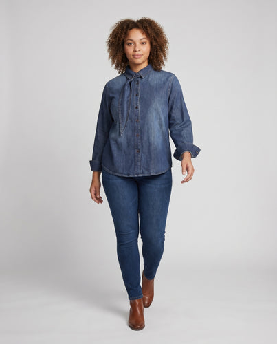 Damen Denim Hemd mit modischem Bindekragen und geschmackvollen Knopfdetails EB