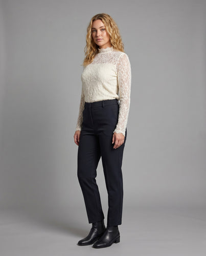 Damen Elegante und luftige Bluse mit transparentem Spitzenoberteil EB