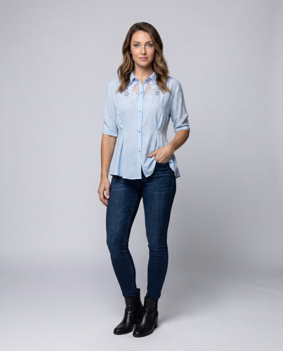 Damen Bluse mit herausragender Stickerei und tailliertem Schnitt EB